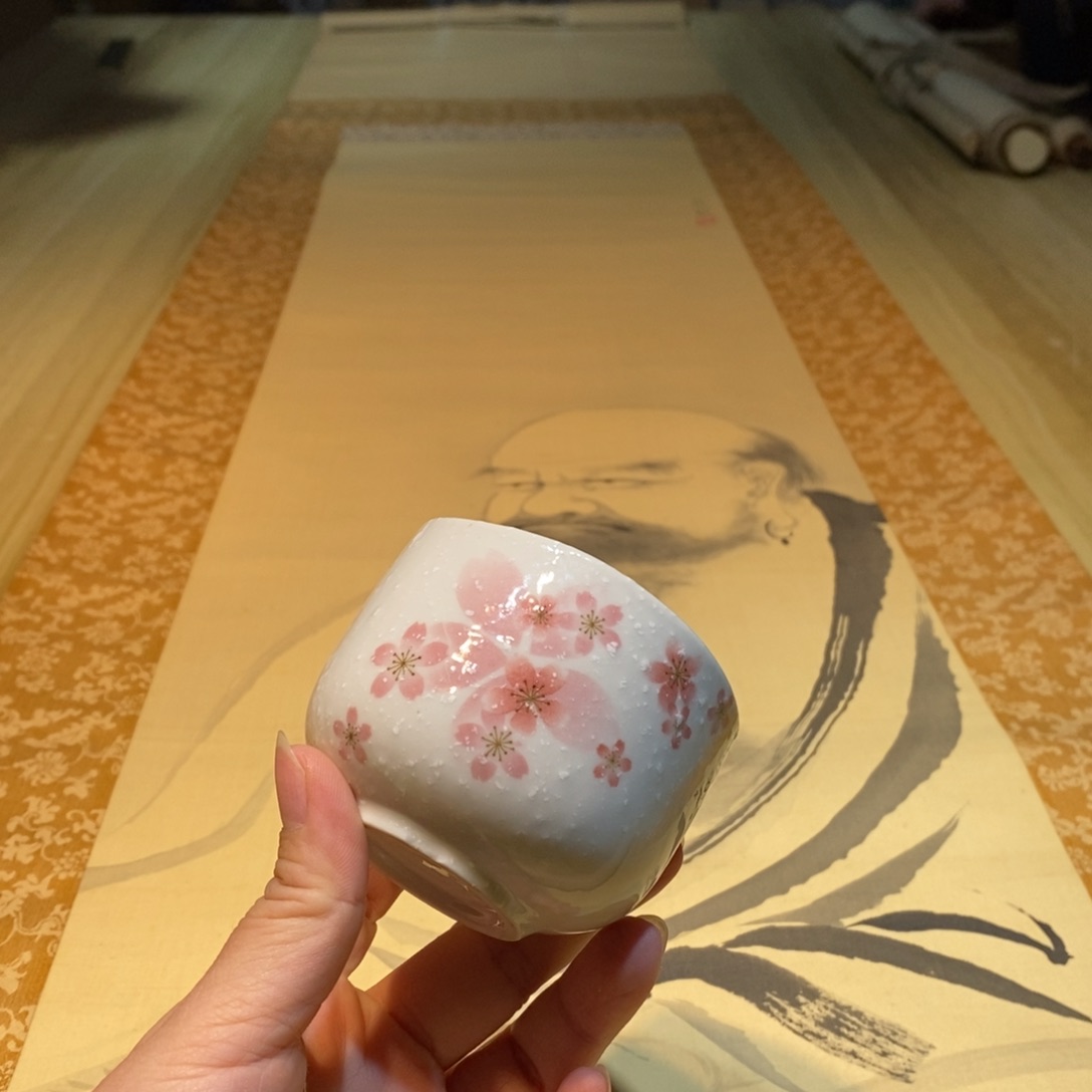 杯虫**柜易雅集工艺品有限公司