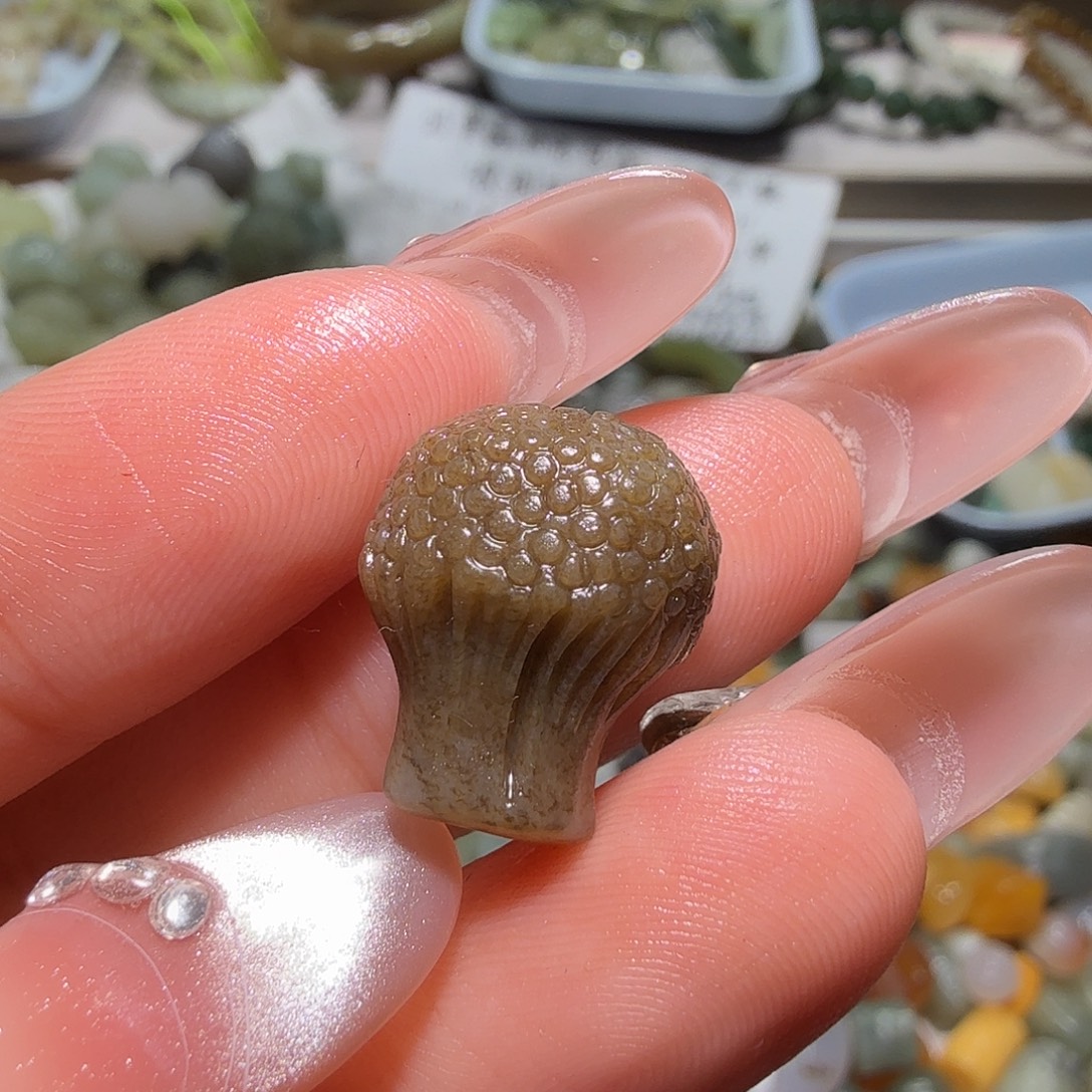 和田玉未镶嵌珠宝奇石