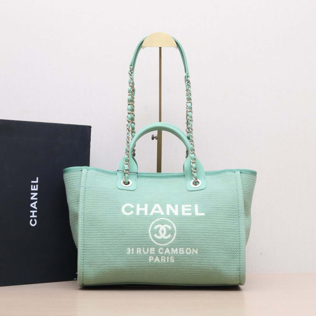 99新 Chanel/香奈儿 斜跨包 中号 33 帆布 芯片开 P205843426
