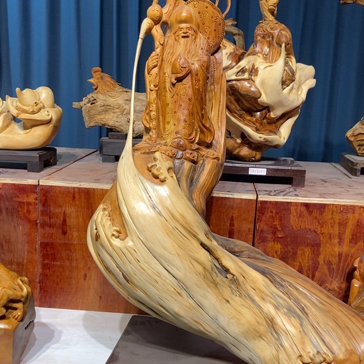 柏木（崖柏）随型摆件