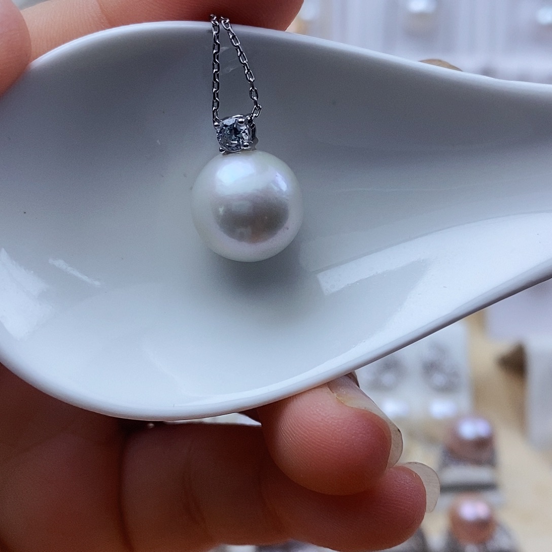 淡水珍珠银S925镶嵌吊坠(赠链)勋****⁷