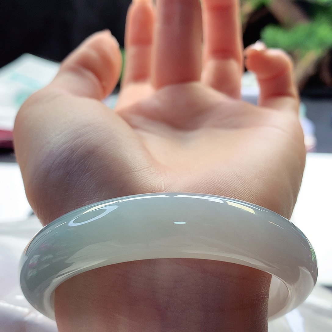 翡翠手镯未镶嵌天然翡翠55-56晴灰蓝色耐看朴素淡雅款