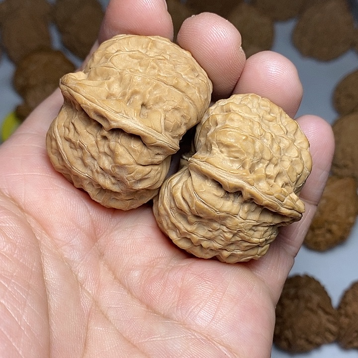 文玩核桃把件41.5尺，全品无修，白茶，南瓜墩