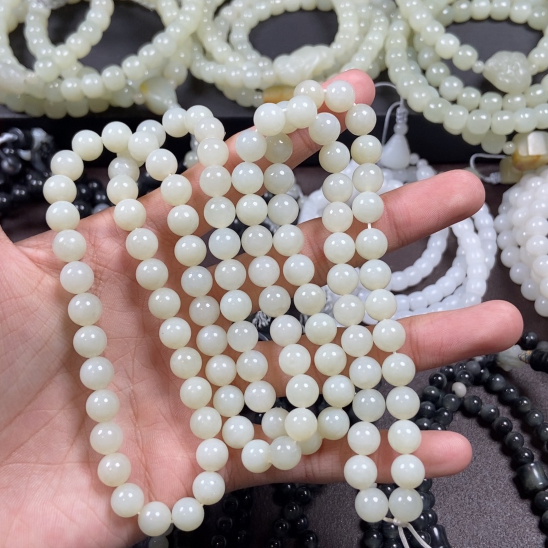 李***孚和田玉未镶嵌把件