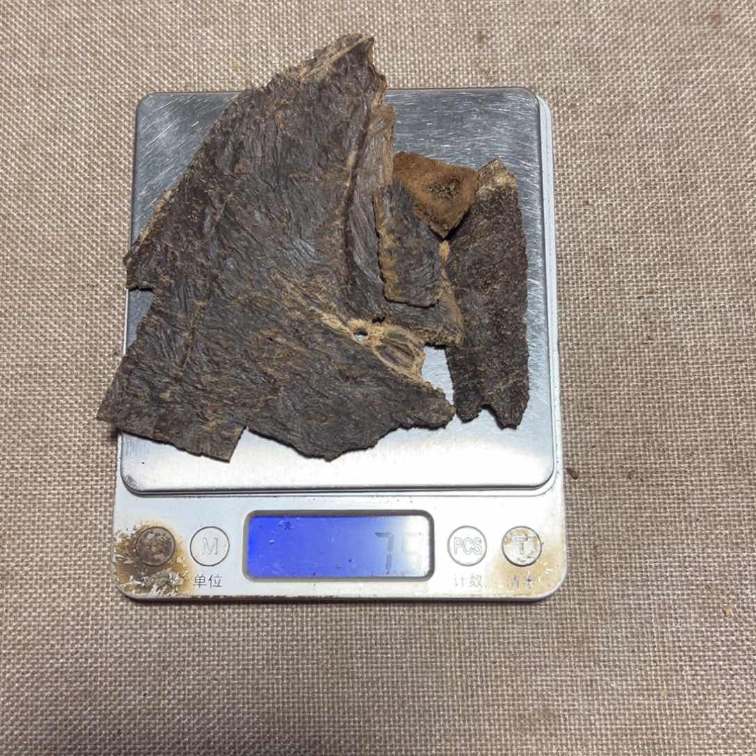 沉香碎屑沉香海南吊口薰香7.9克多样性发货