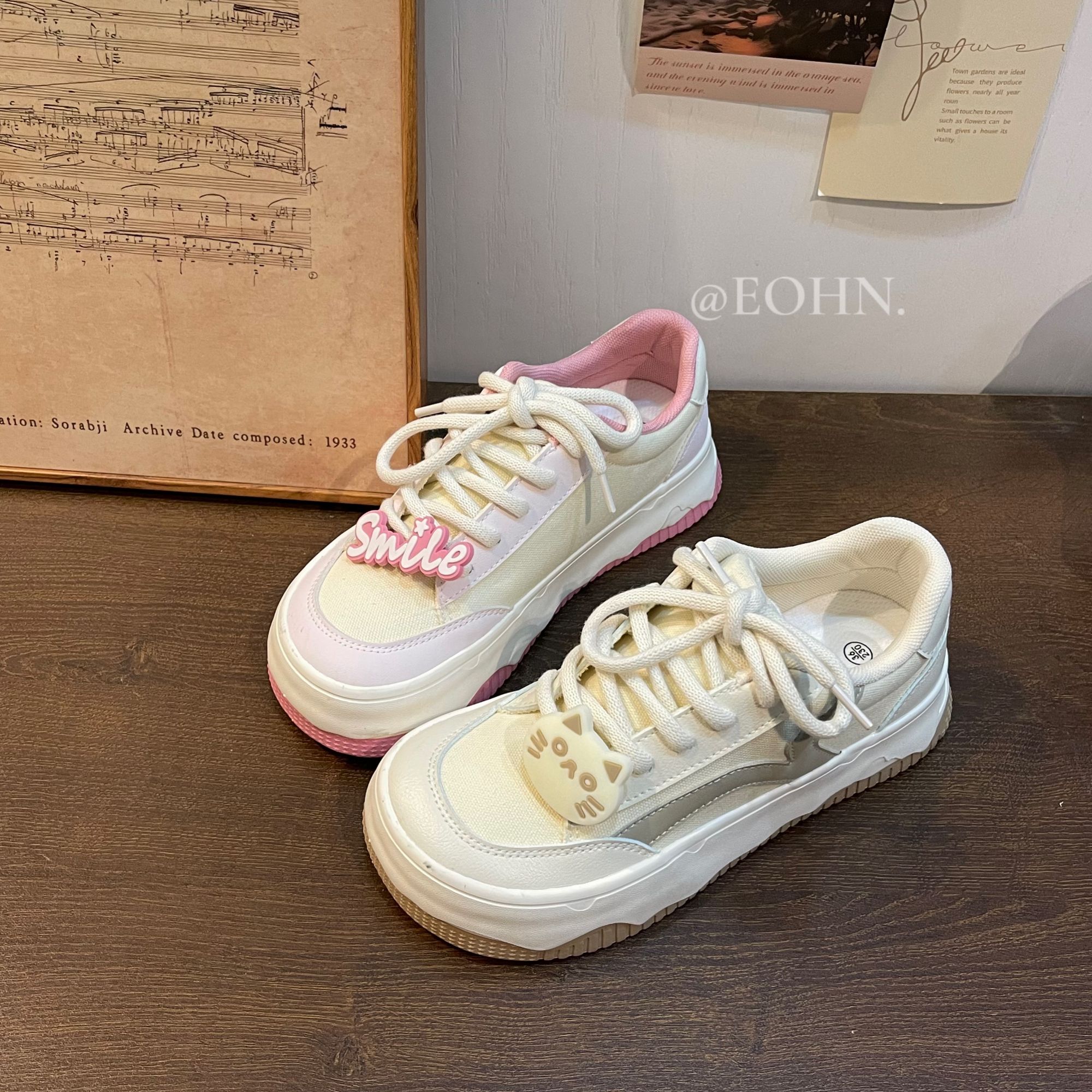 【eohn】2024春季新款设计感芒果头帆布板鞋小众休闲时尚ins女鞋
