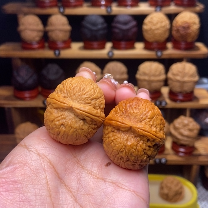 文玩核桃吊坠小至尊16