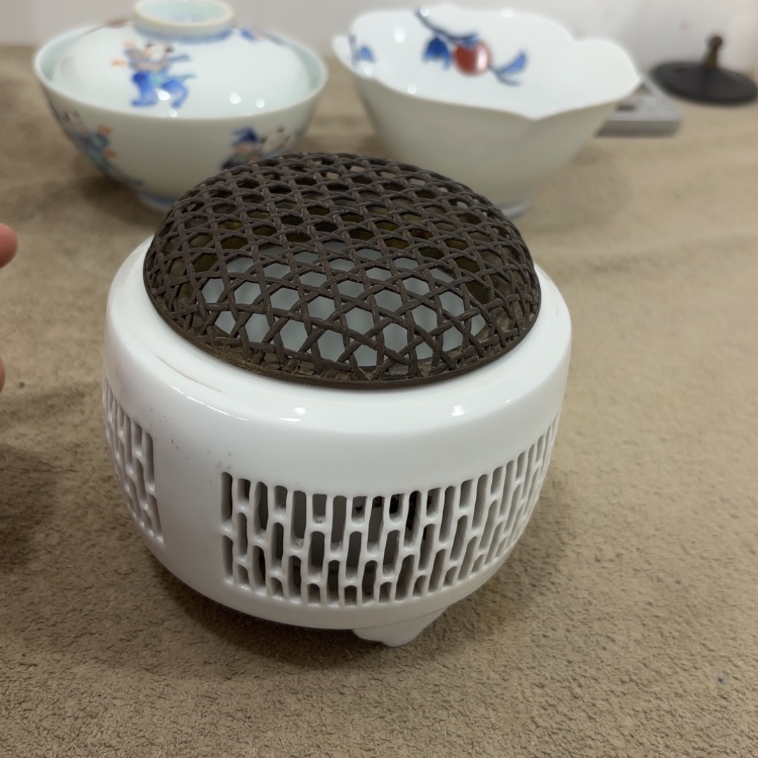 瓷片非常好看漂亮的物品 
