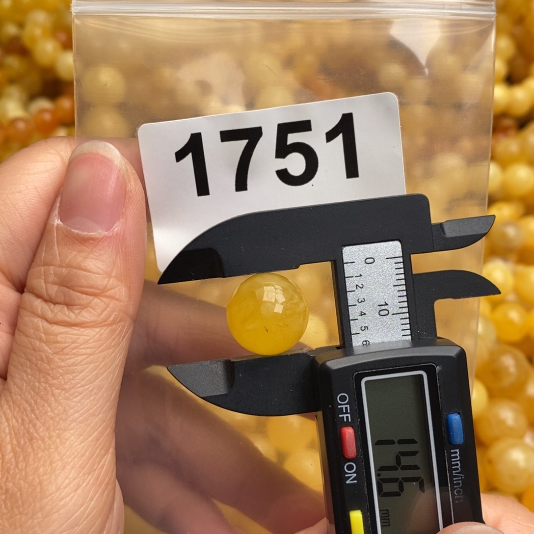 蜜蜡珠宝奇石未镶嵌