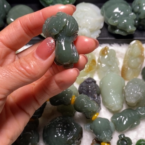 未镶嵌和田玉（糖玉）珠宝奇石