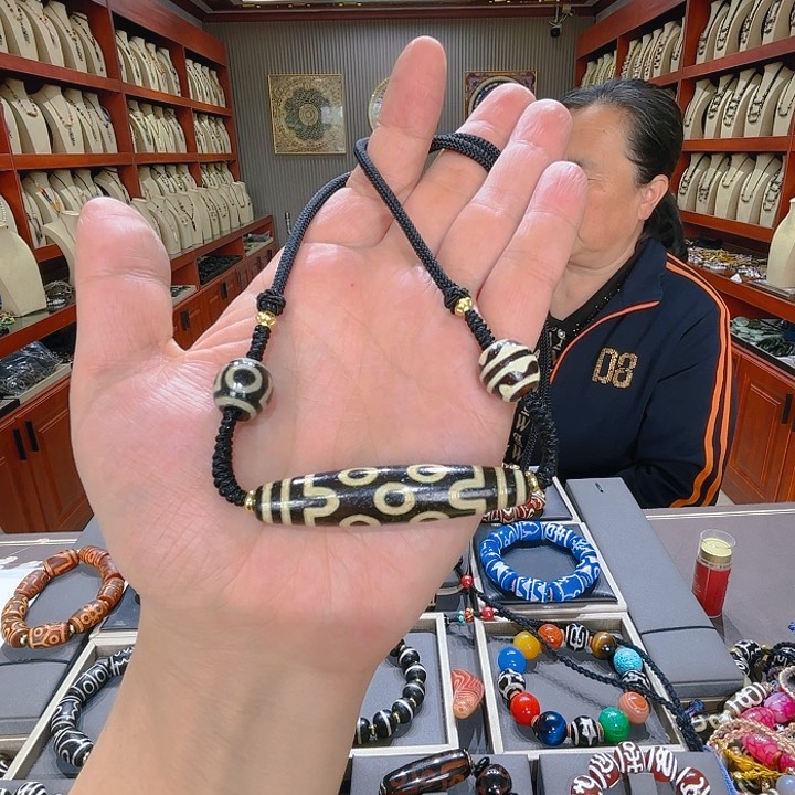 未镶嵌玛瑙/玉髓珠宝奇石