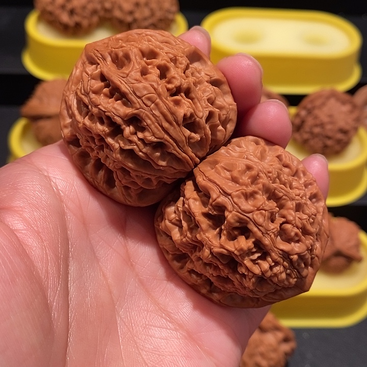 专**剑文玩核桃44尺水龙纹