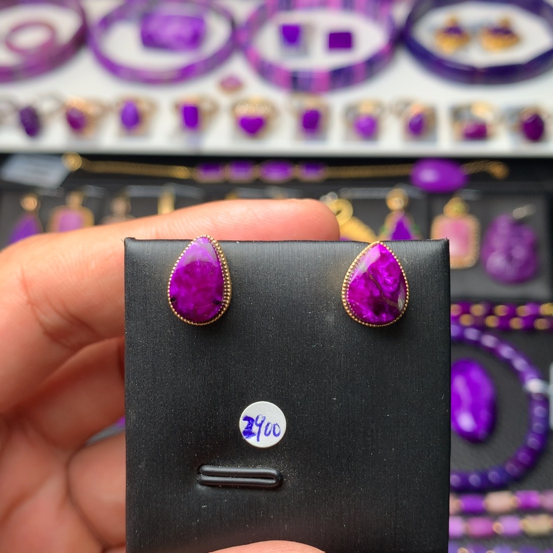 苏纪石（舒俱来）18K金镶嵌耳钉