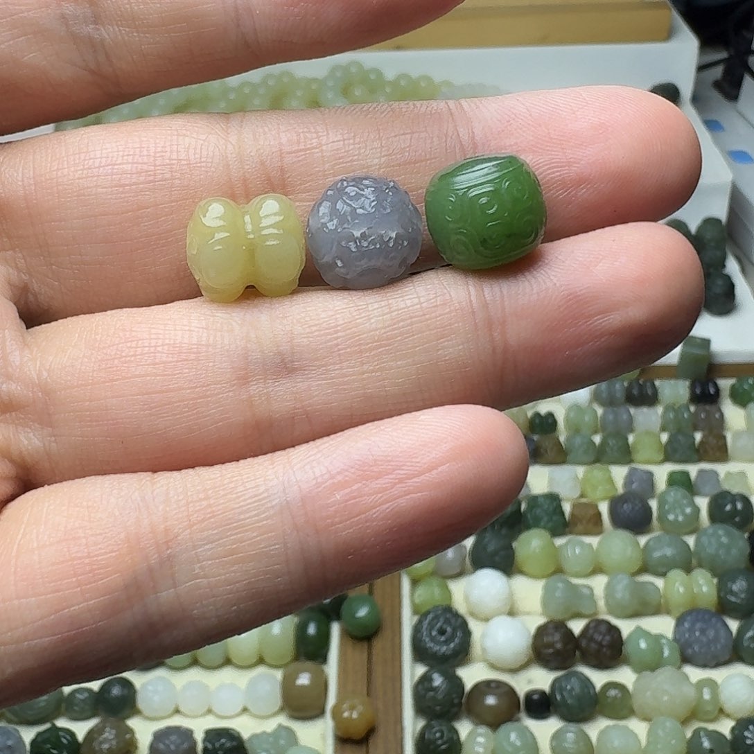紫***清和田玉未镶嵌珠宝半成品和田玉并蒂莲+貔貅+回纹老型