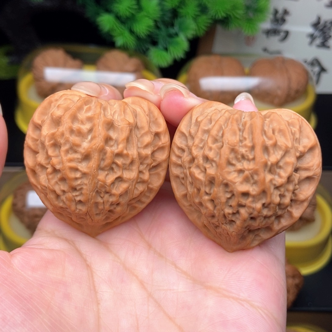 吊坠文玩核桃42金牛