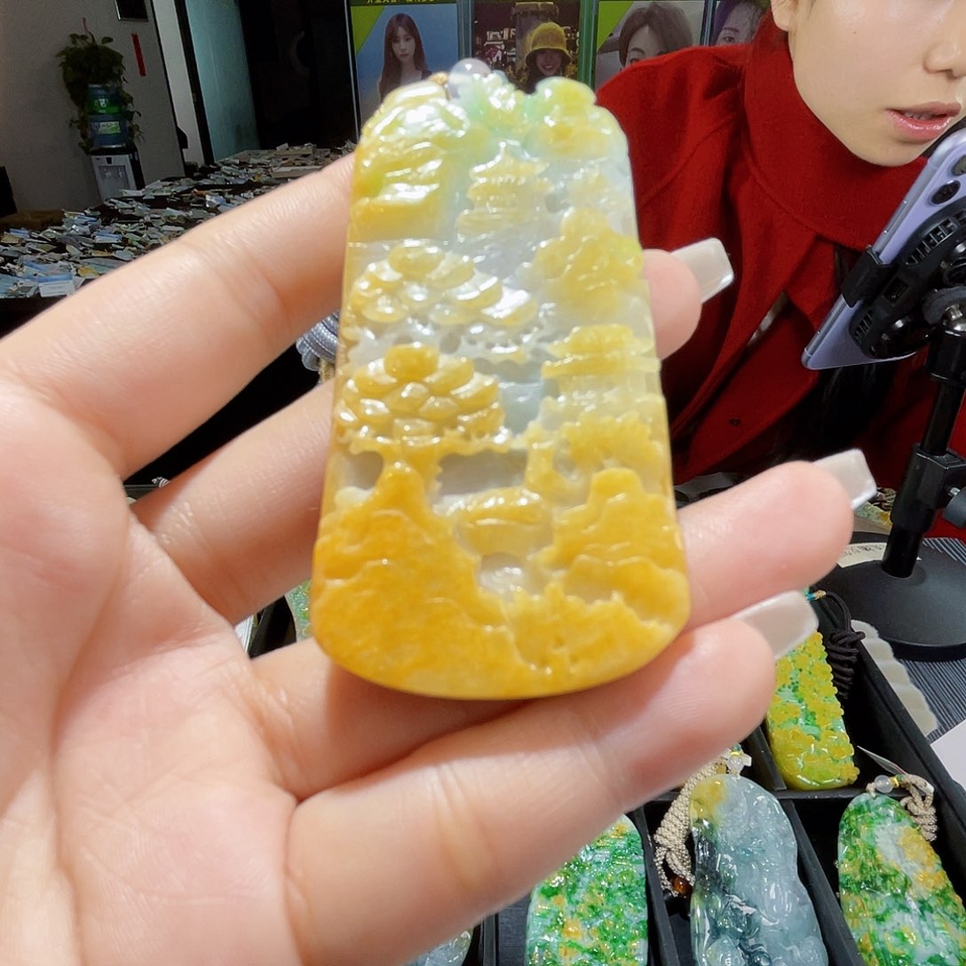 颈饰未镶嵌翡翠一