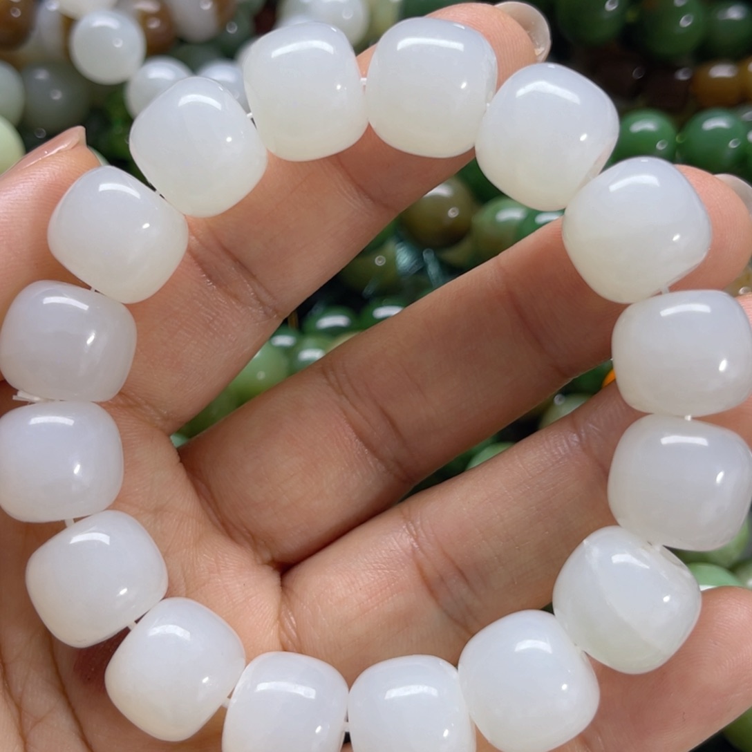 手链未镶嵌和田玉有裂