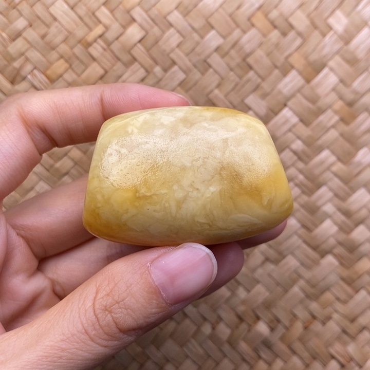 琥珀未镶嵌裸石蜜蜡M