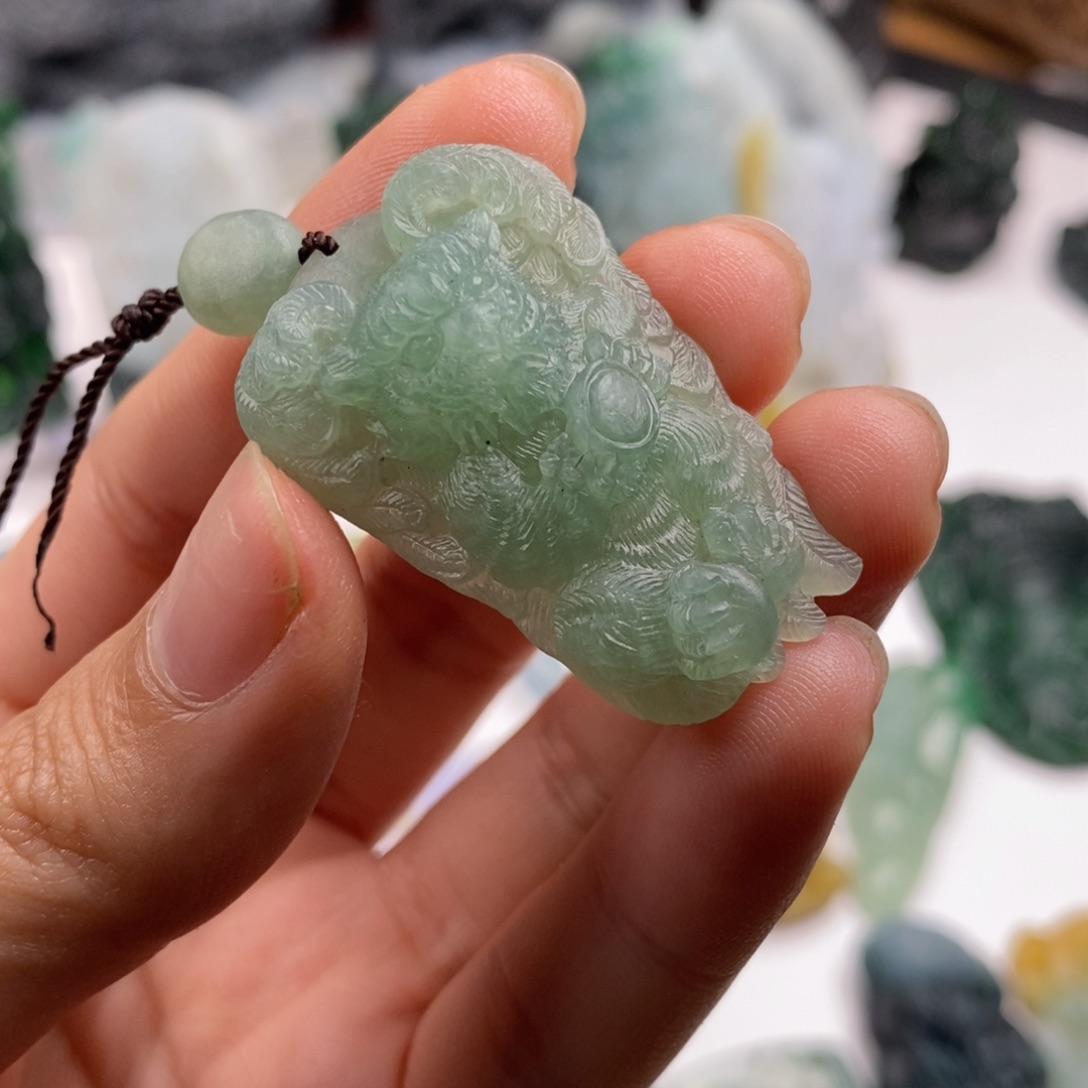 定制翡翠未镶嵌翡翠