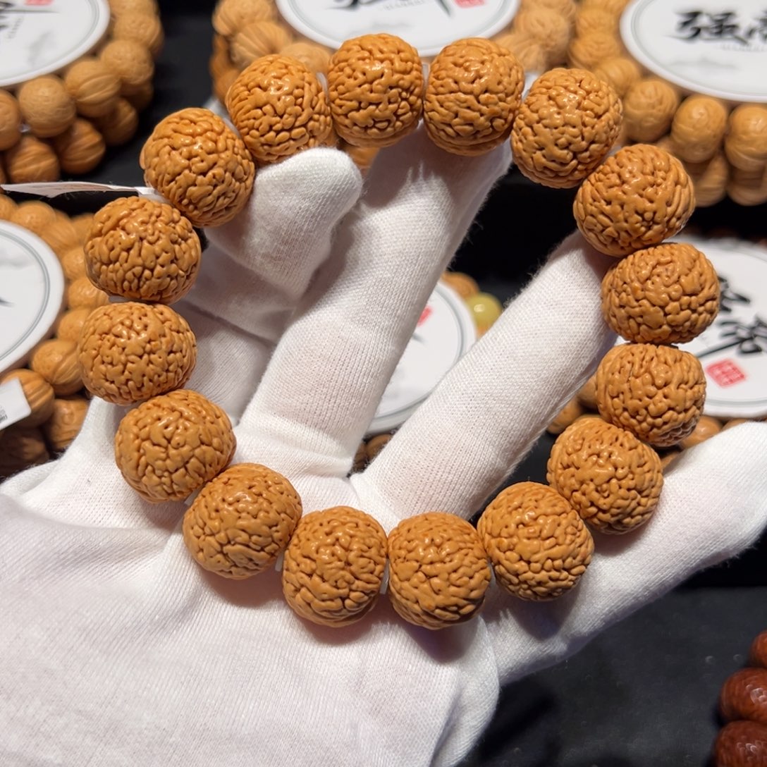 晓***宇手串桃核8精品龙鳞凤尾19尺寸