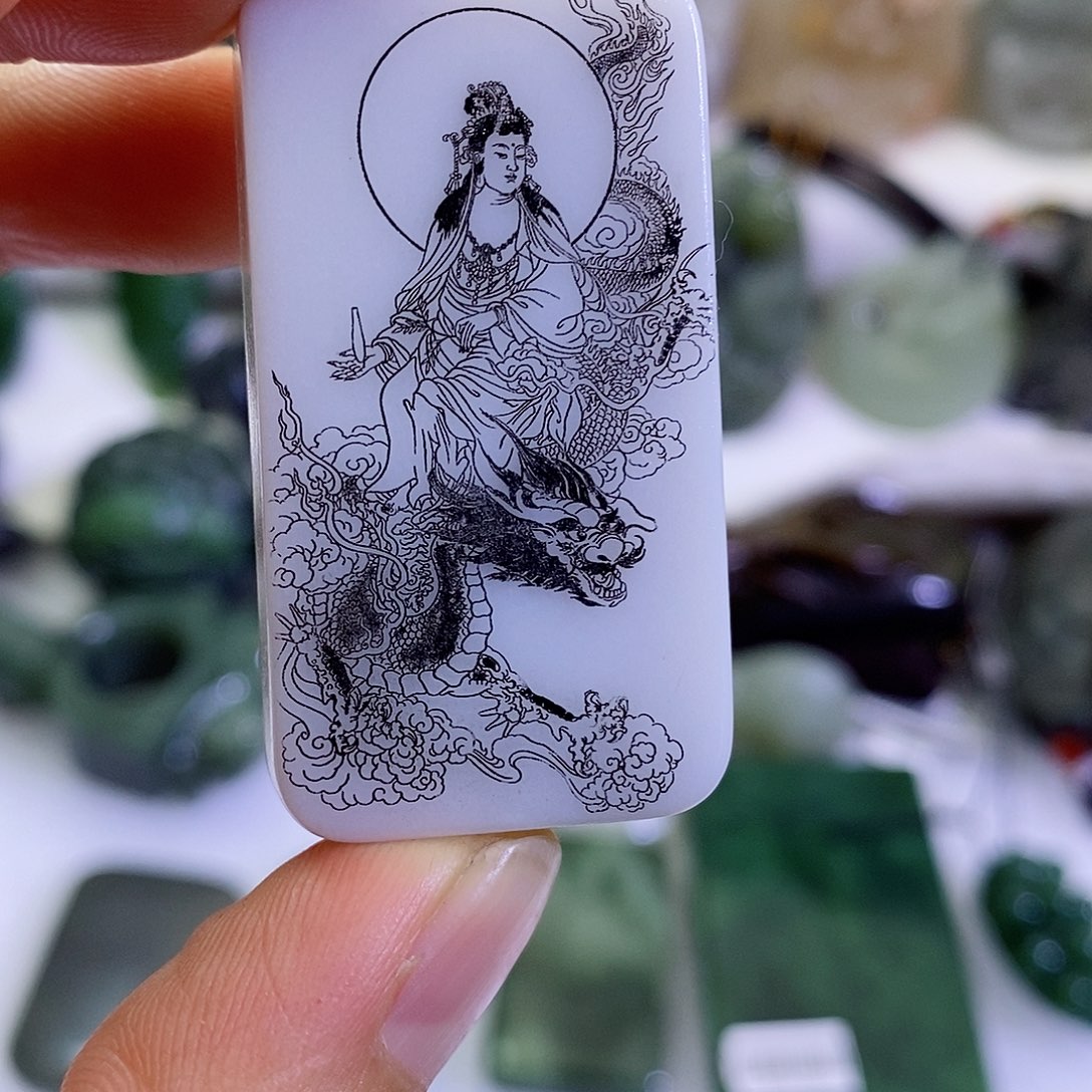 和田玉（糖玉）颈饰未镶嵌