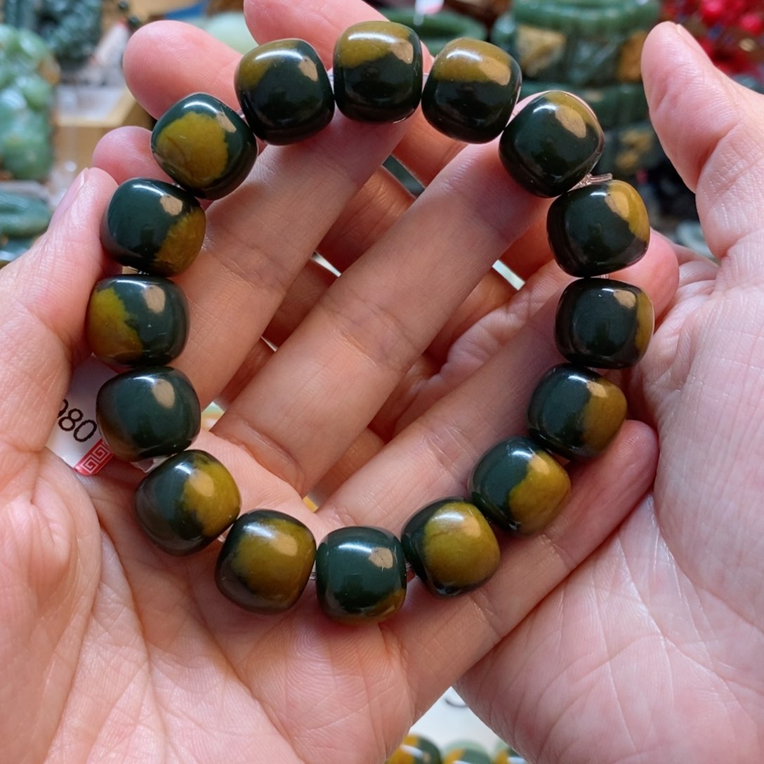 透闪石质玉手串未镶嵌甜***言