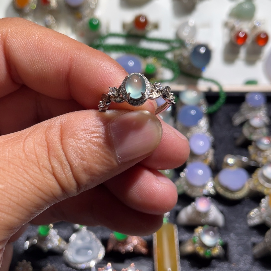 翡翠配石高冰天空蓝戒指S925银镶