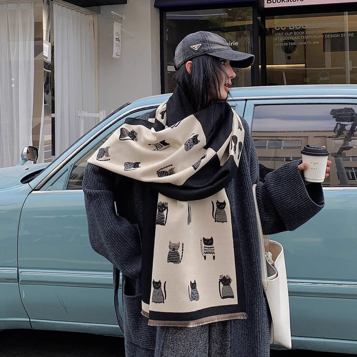 爆款可爱猫咪仿羊绒围巾秋冬季高级学生百搭围脖披肩两用加厚保暖