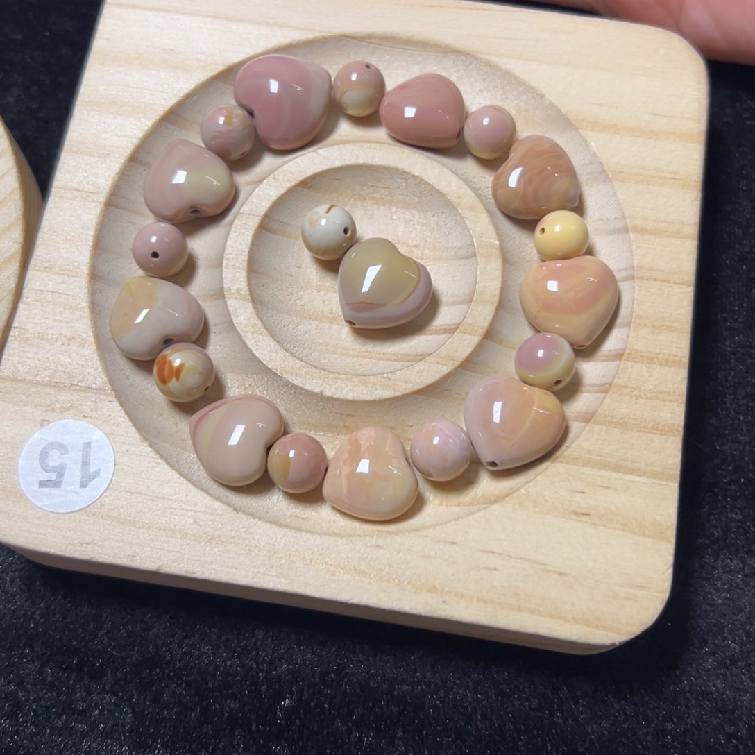 石英质玉手链未镶嵌R****塔52