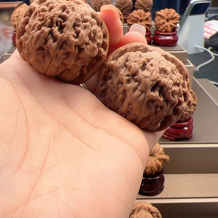 文玩核桃把件42 莲花 h-027