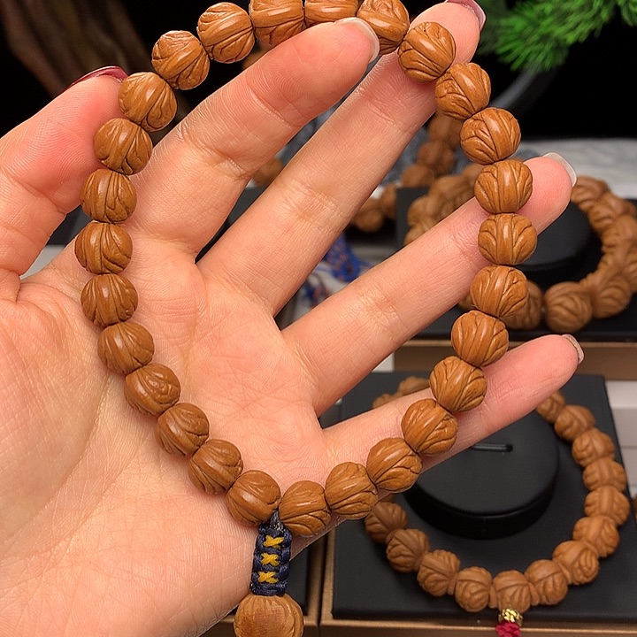 桃核吊坠哈**.玉龙脊手持11尺寸