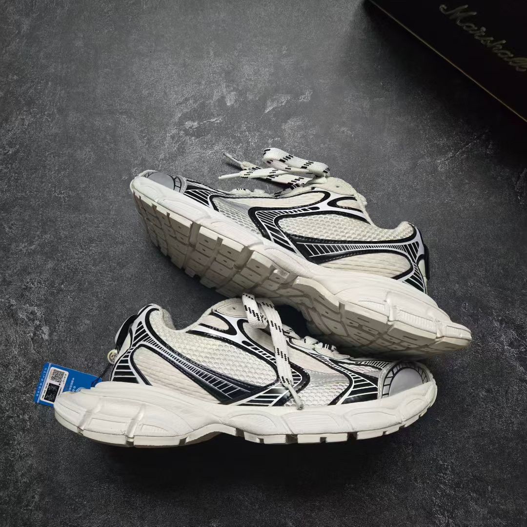 99新 Balenciaga/巴黎世家 41码 3XL 黑白 鞋