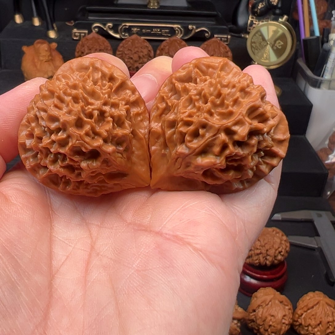 文玩核桃吊坠38全品珊瑚塔