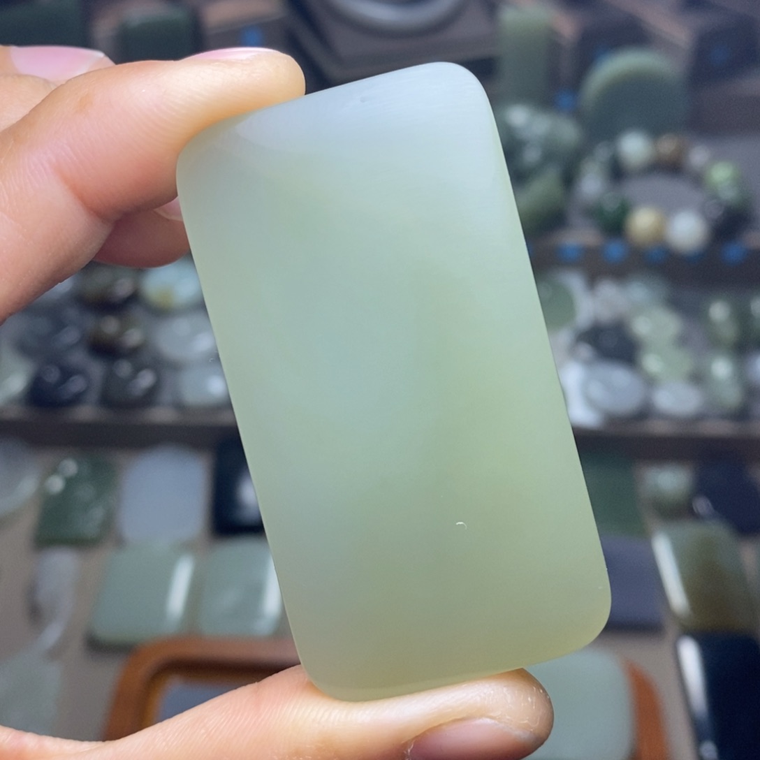 和田玉颈饰未镶嵌用****2