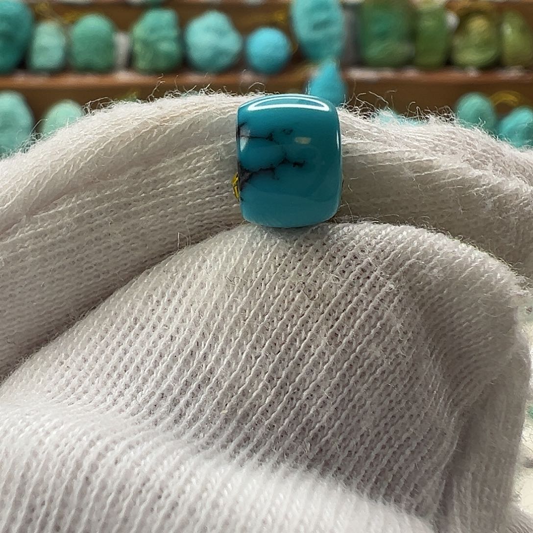 绿松石直切珠未镶嵌