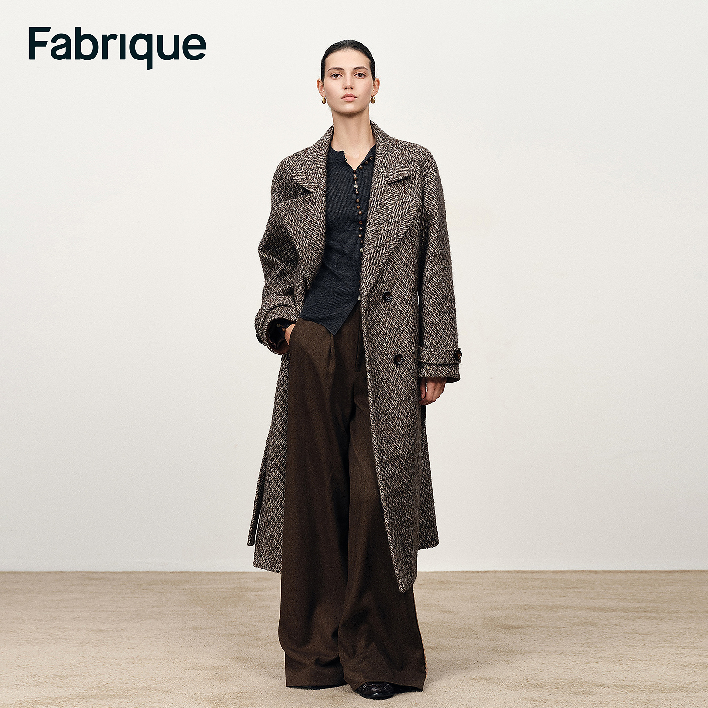 Fabrique【贝卡同款】花椒棕混色绵羊毛人字纹毛呢配腰带长款大衣