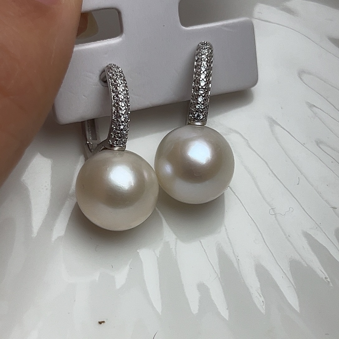 淡水珍珠未镶嵌耳饰