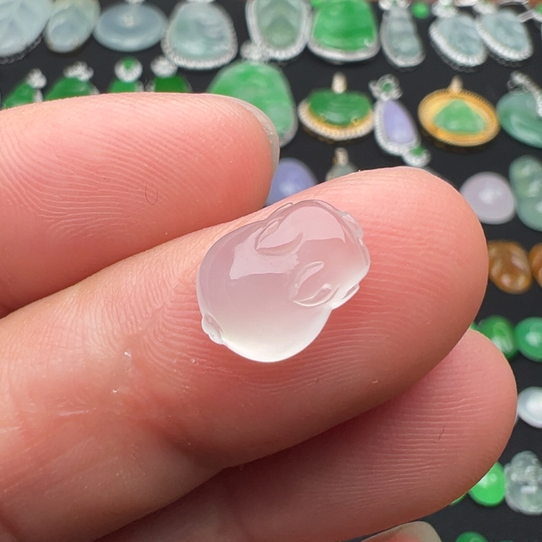 翡翠未镶嵌颈饰福猪11.2