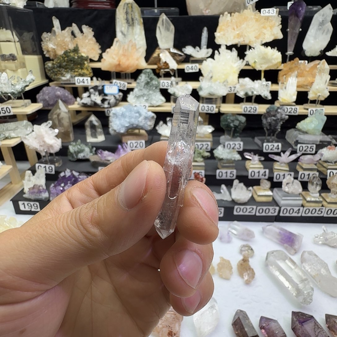 花***昙石材天然水晶摆件
