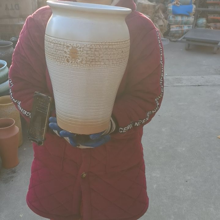 红陶口20高33～瑕疵