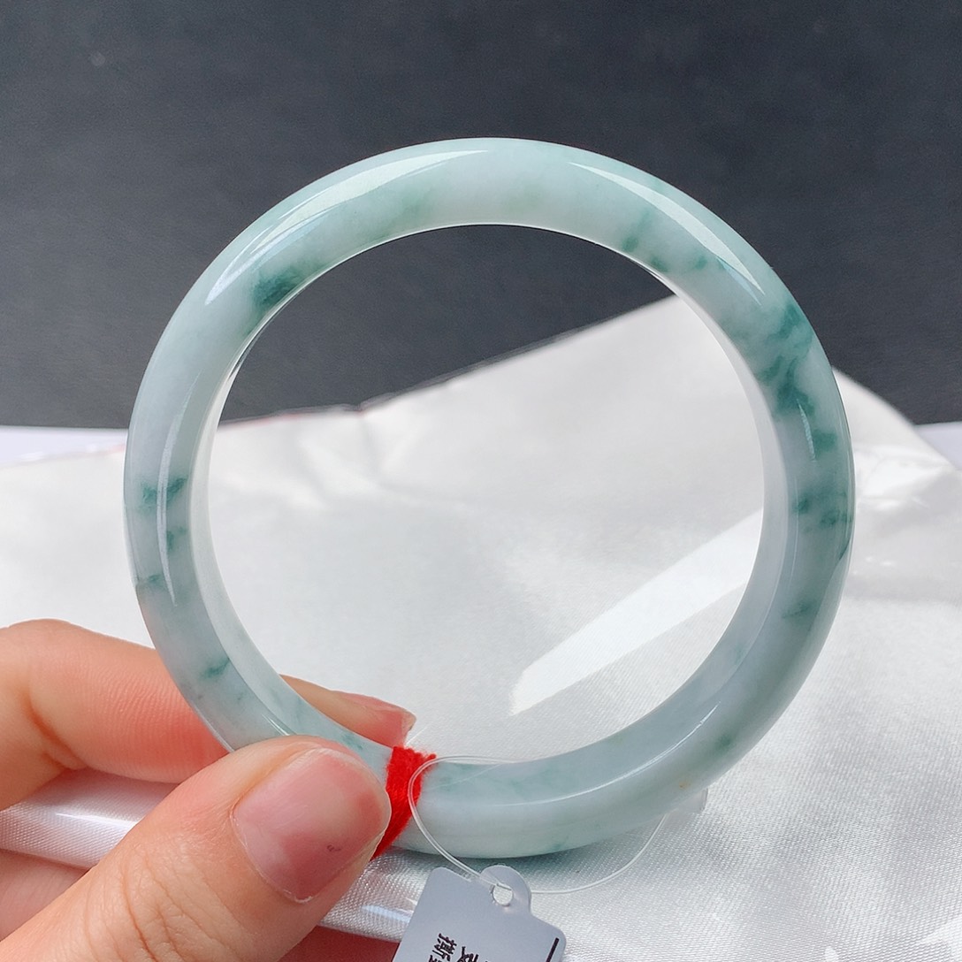 翡翠手镯未镶嵌22正58