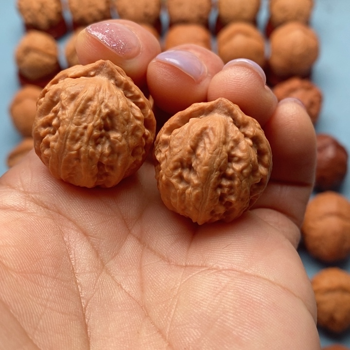 文玩核桃把件精品文玩手捻元