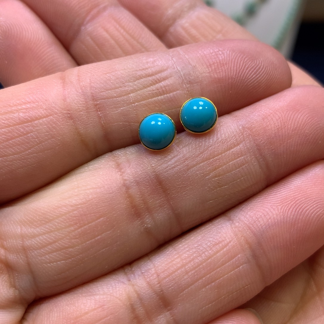 绿松石18K金镶嵌耳钉