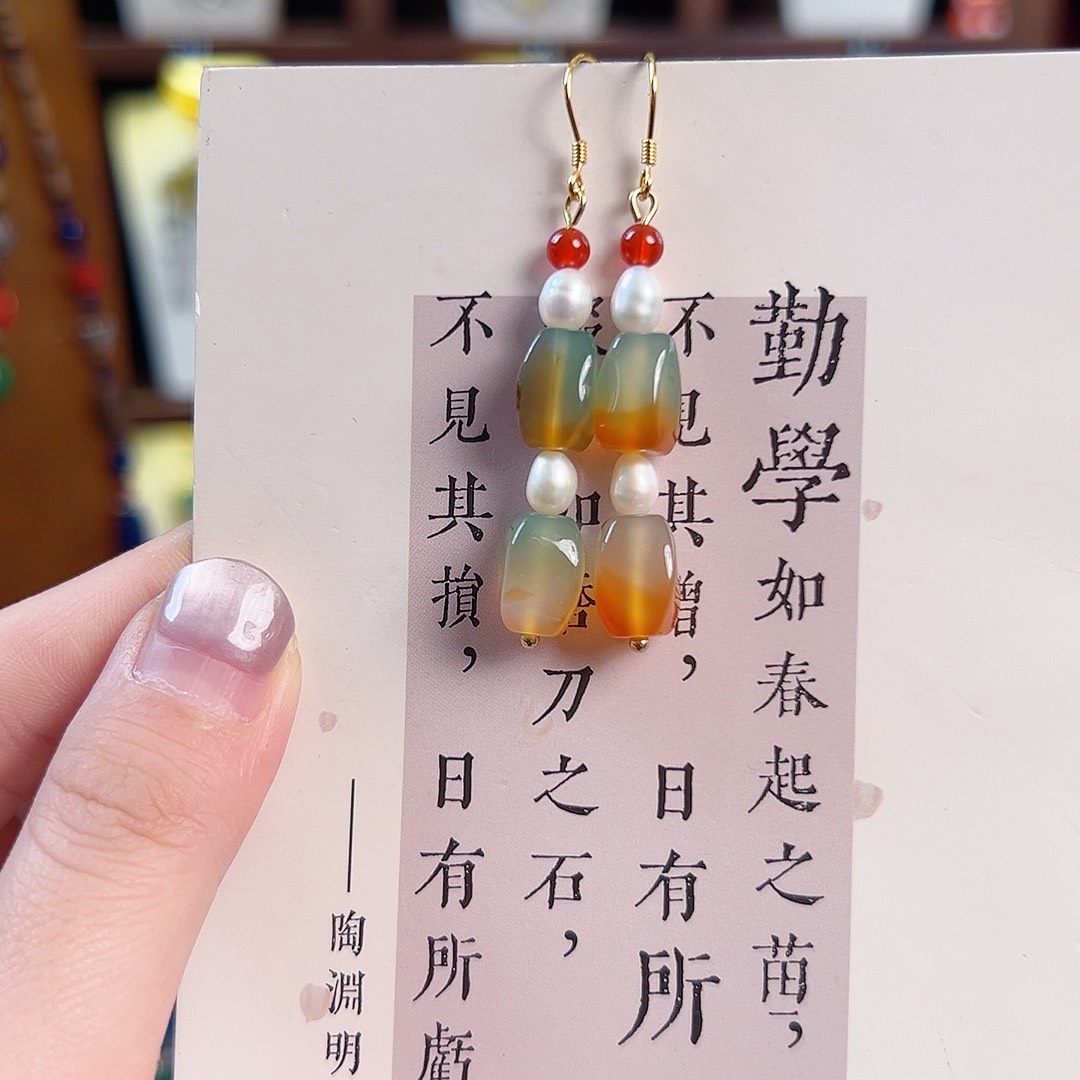 玛瑙未镶嵌挂件耳环