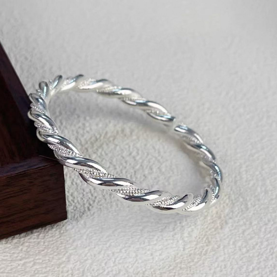 YZ027麻花手环 精品银饰品手串  无礼盒