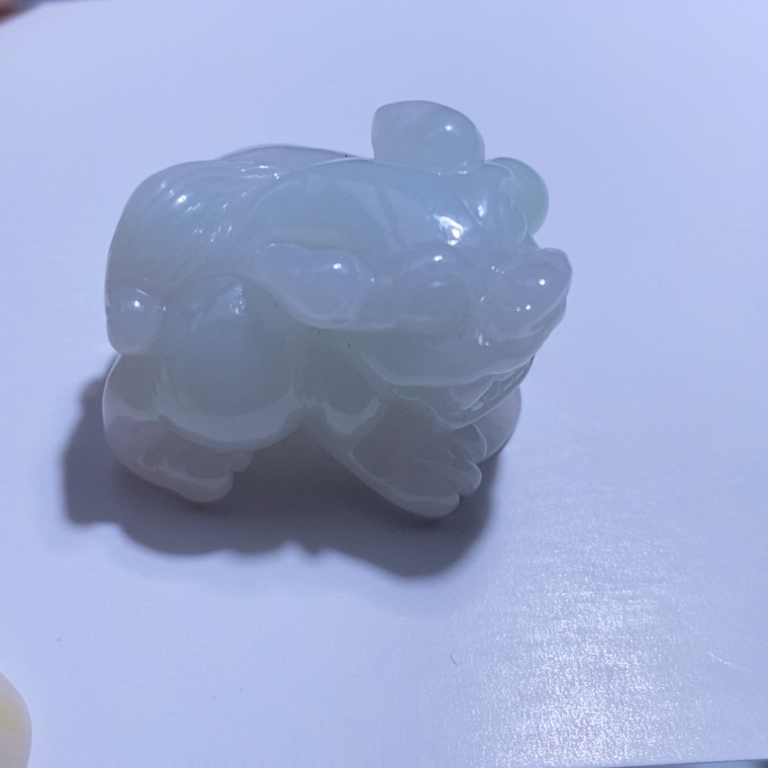 翡翠未镶嵌把件小摆件貔恘