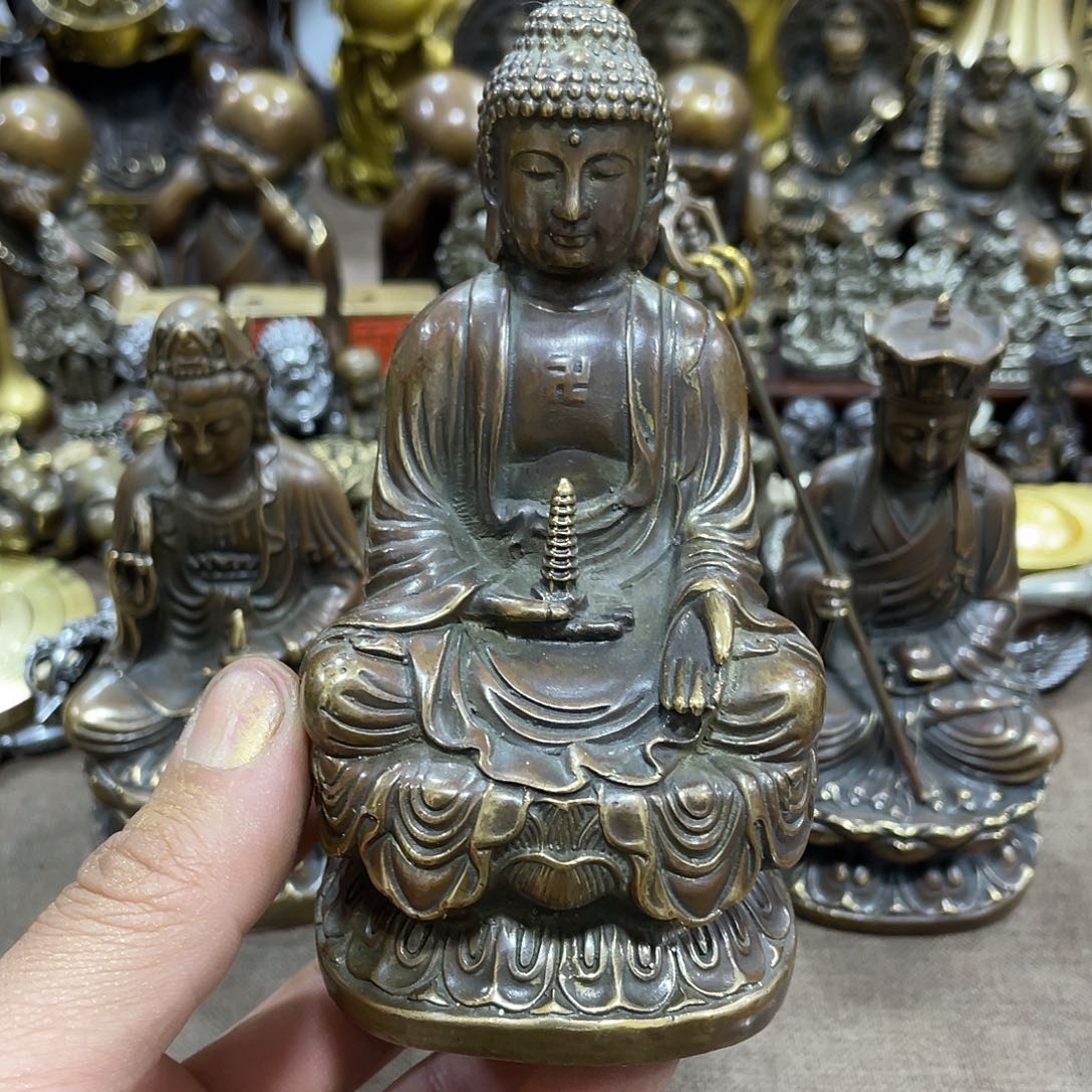 木**艮黄铜材质精品摆件