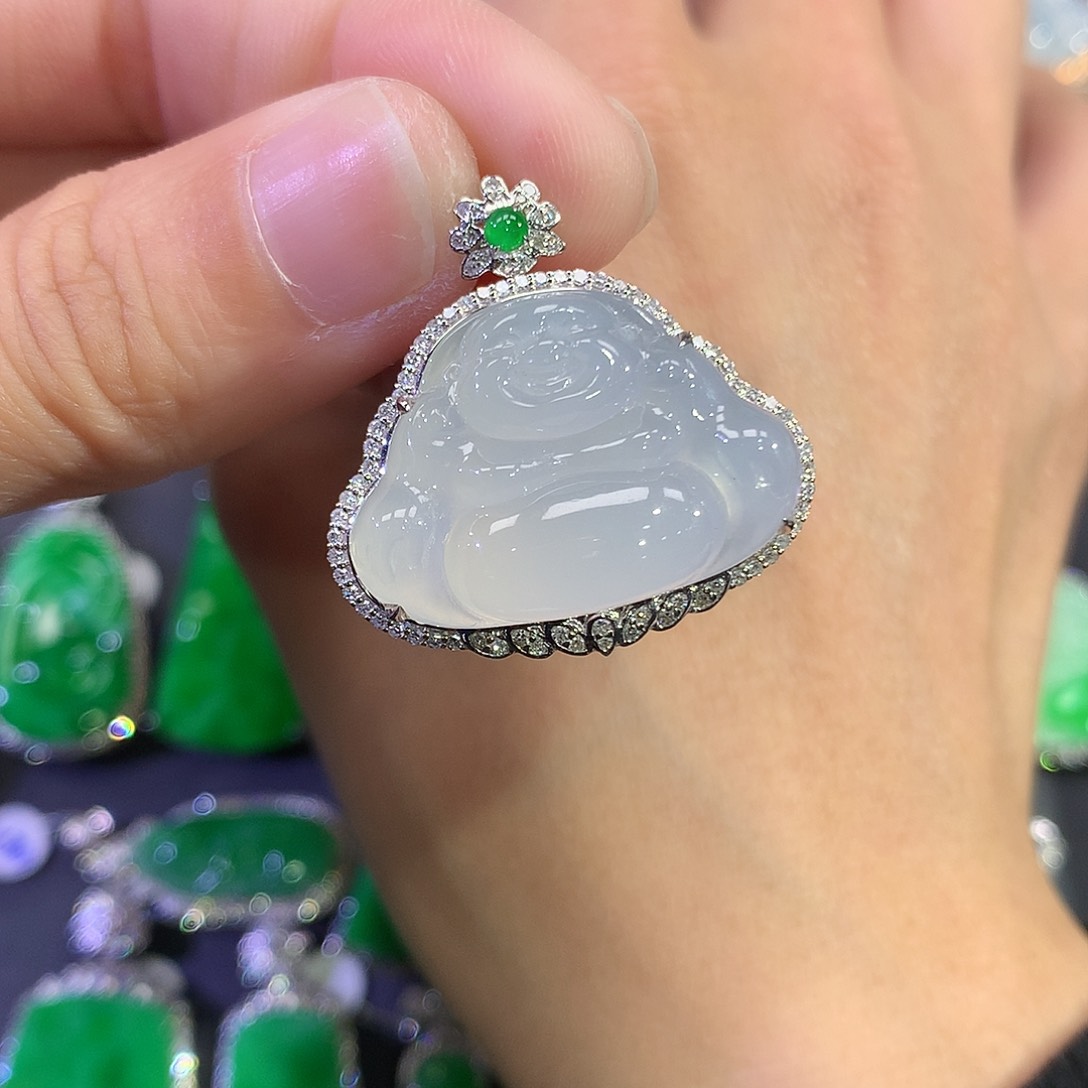 翡翠18K金镶嵌吊坠(赠链)