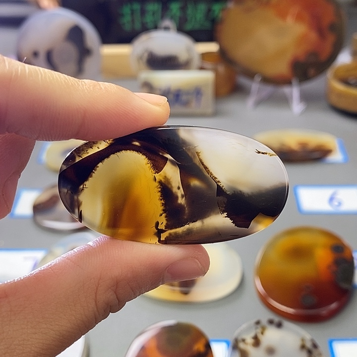 玛瑙/玉髓未镶嵌珠宝半成品161