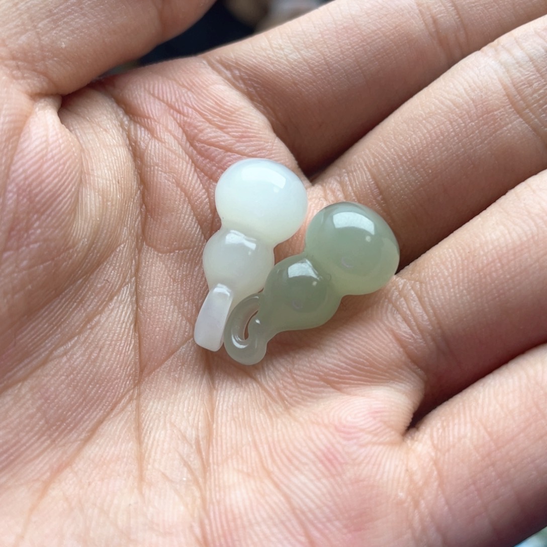 手链未镶嵌和田玉荧**心